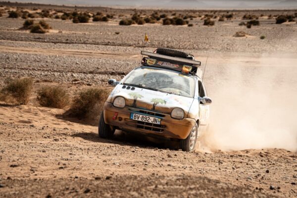 Location de Twingo préparée pour le Twingo Raid Bardenas (Durée de la course)