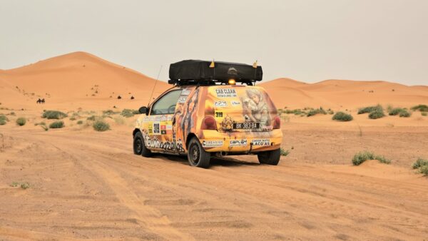 Location de Twingo préparée pour le Twingo Raid Bardenas (Durée de la course)